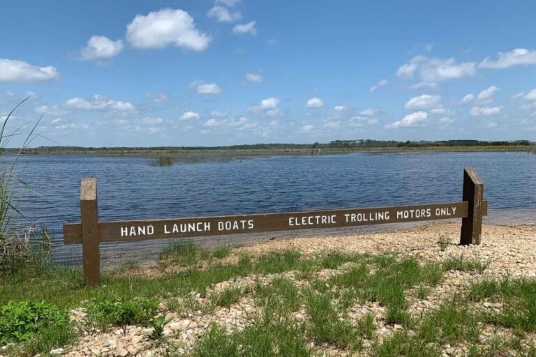 Hand Launch sign at Mounds Pool 1